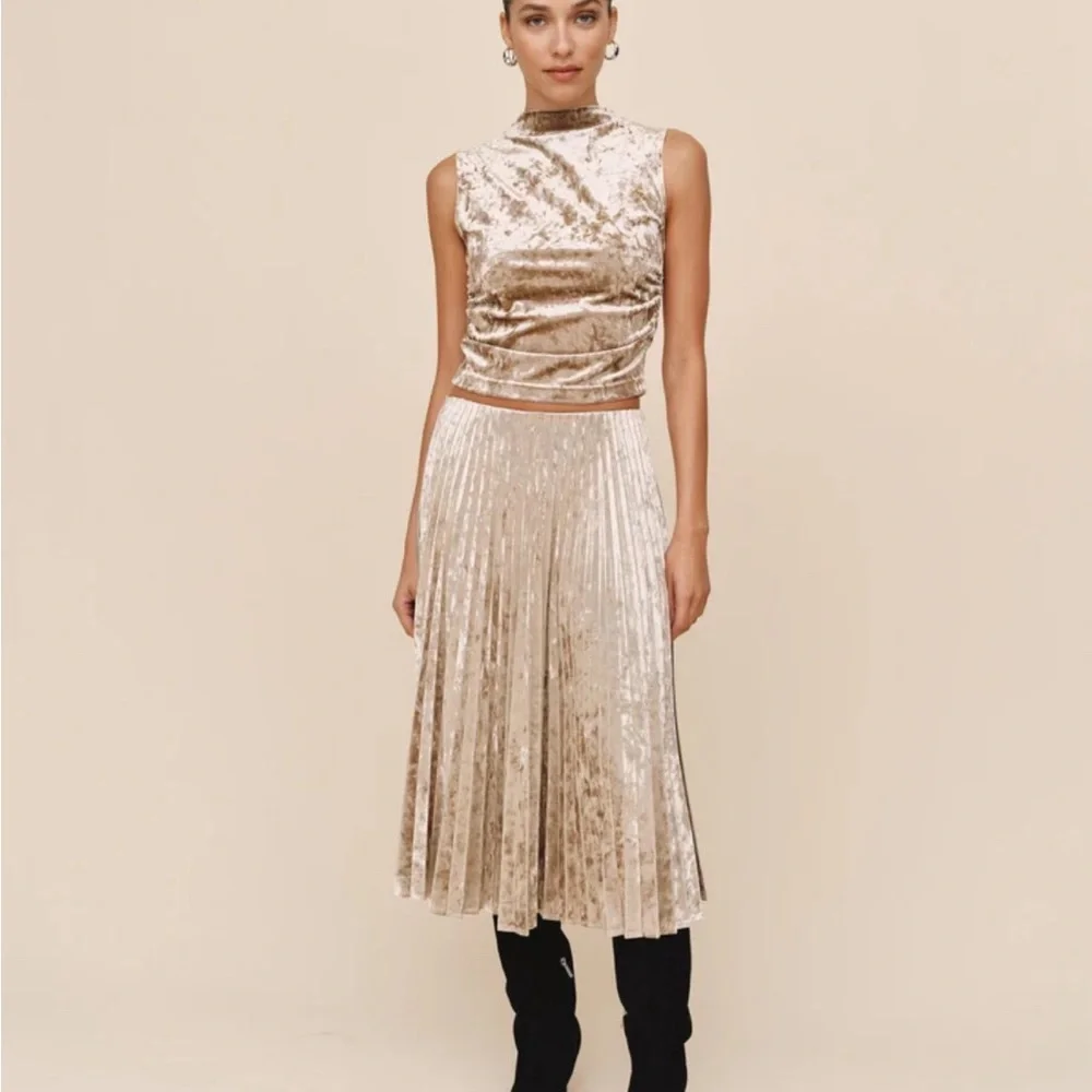 Bella Dahl Velvet Midi Set in Gold NWT - Picture 6 of 10
